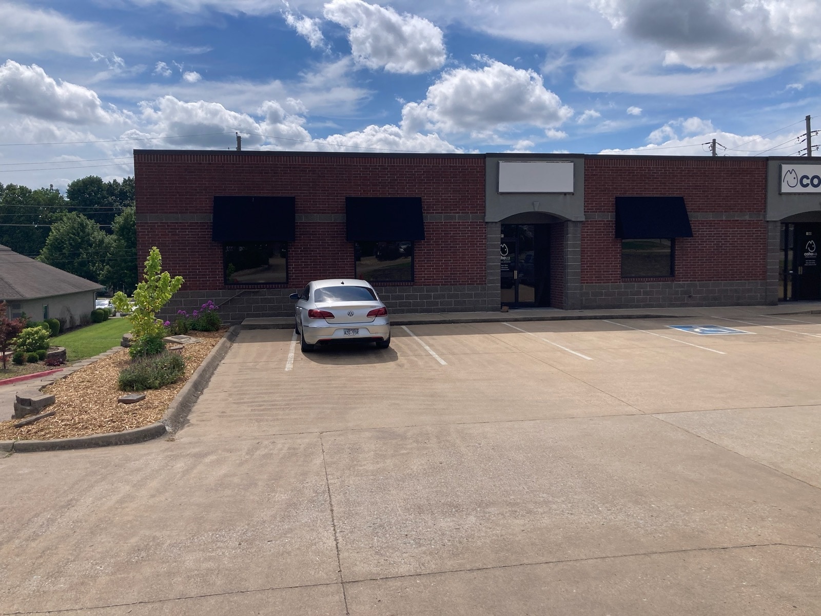 100 Parkwood St, Lowell, AR for lease Building Photo- Image 1 of 3