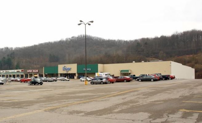 7 Market Place Mall, Weston, WV for lease - Building Photo - Image 3 of 7