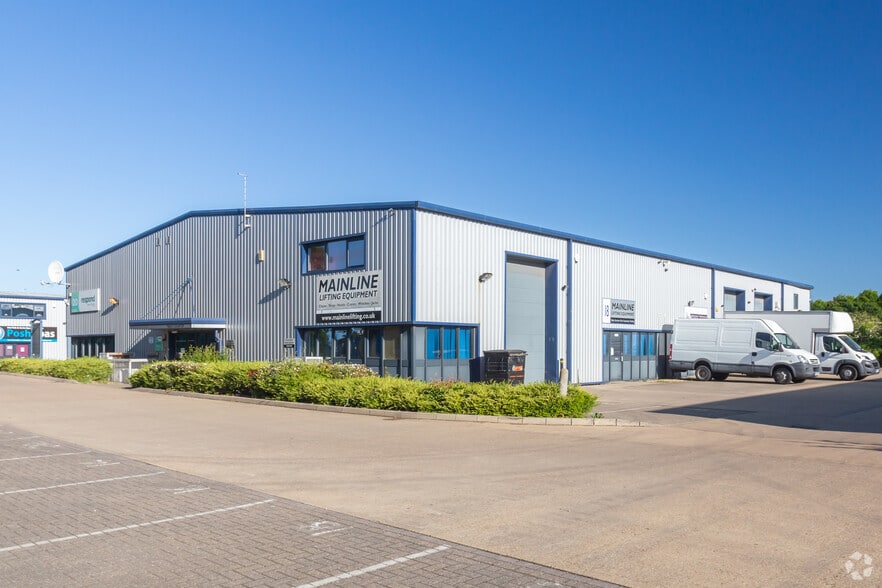 Phorpres Clos, Peterborough for sale - Primary Photo - Image 1 of 3