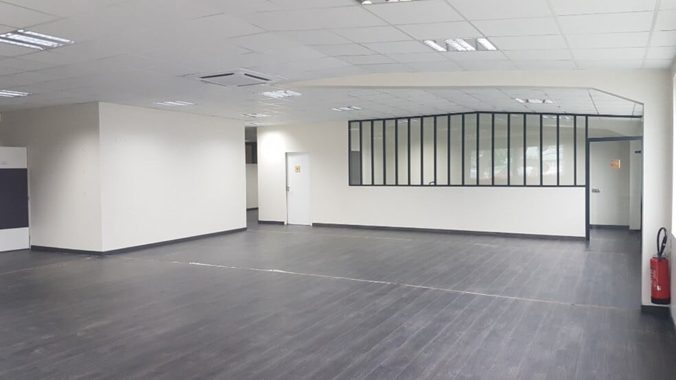 29 Avenue De Magudas, Le Haillan for lease - Building Photo - Image 1 of 5