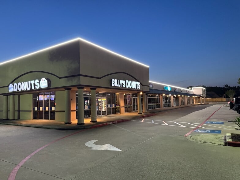 6719 Fairmont Pky, Pasadena, TX for lease - Building Photo - Image 3 of 12