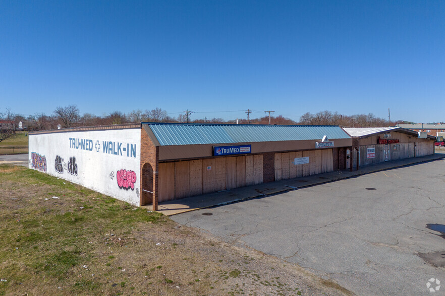 350 Mariano Bishop Blvd, Fall River, MA for sale - Building Photo - Image 2 of 11