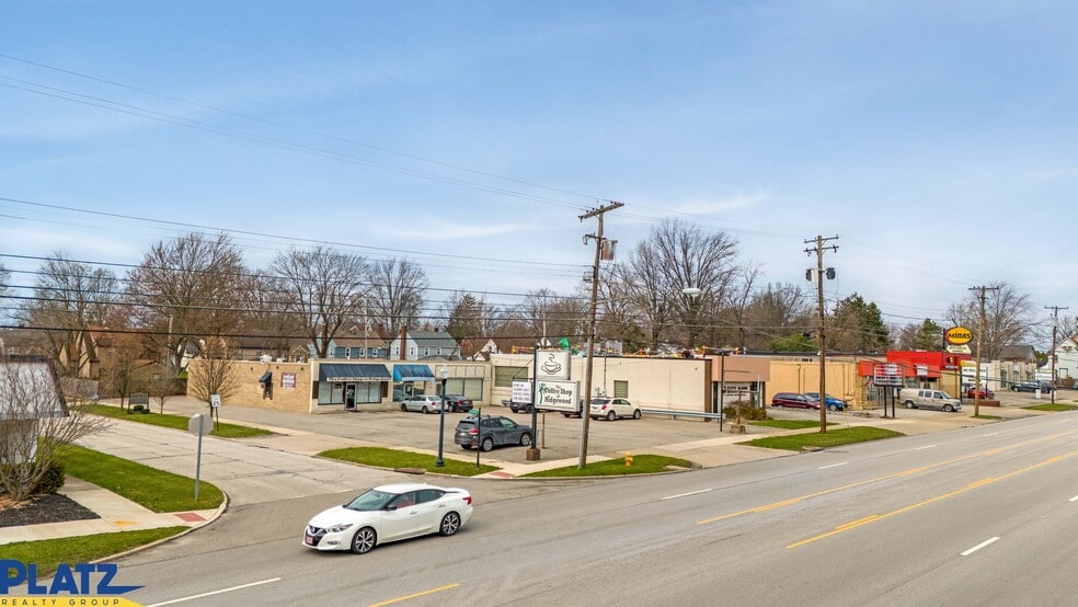 5986-5998 Market St, Youngstown, OH for sale - Building Photo - Image 2 of 15