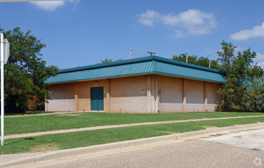 9919 Reese Blvd, Lubbock, TX for lease - Building Photo - Image 2 of 3