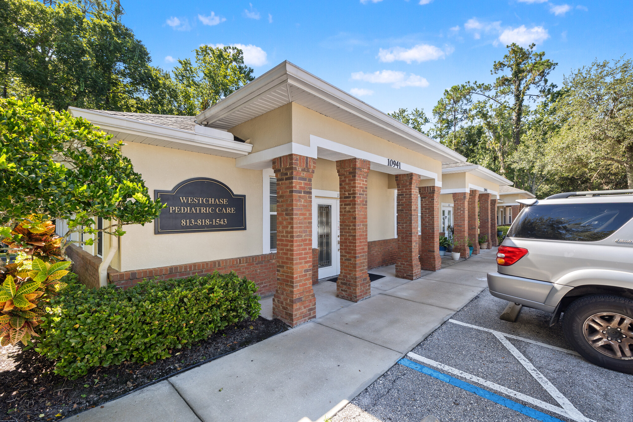 10941-10943 Countryway Blvd, Tampa, FL for sale Building Photo- Image 1 of 38
