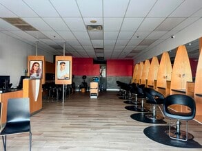 14800 Tamiami Trl, North Port, FL for lease Interior Photo- Image 1 of 1