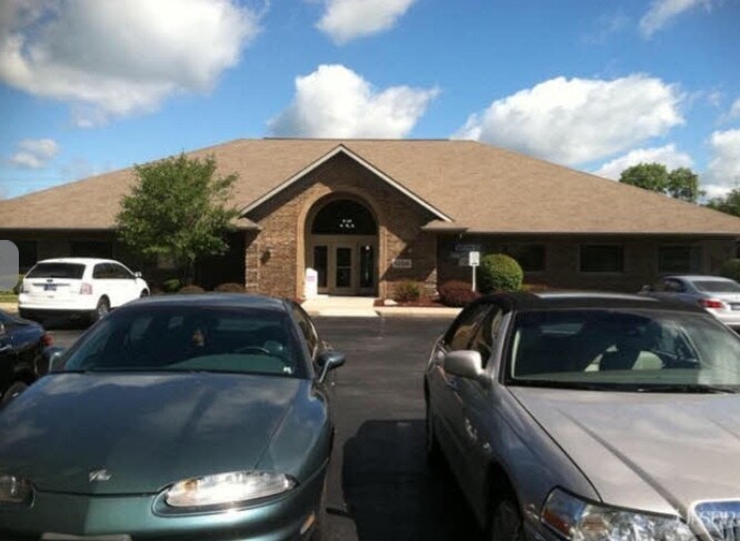 1206 E Dupont Rd, Fort Wayne, IN for sale - Building Photo - Image 1 of 1