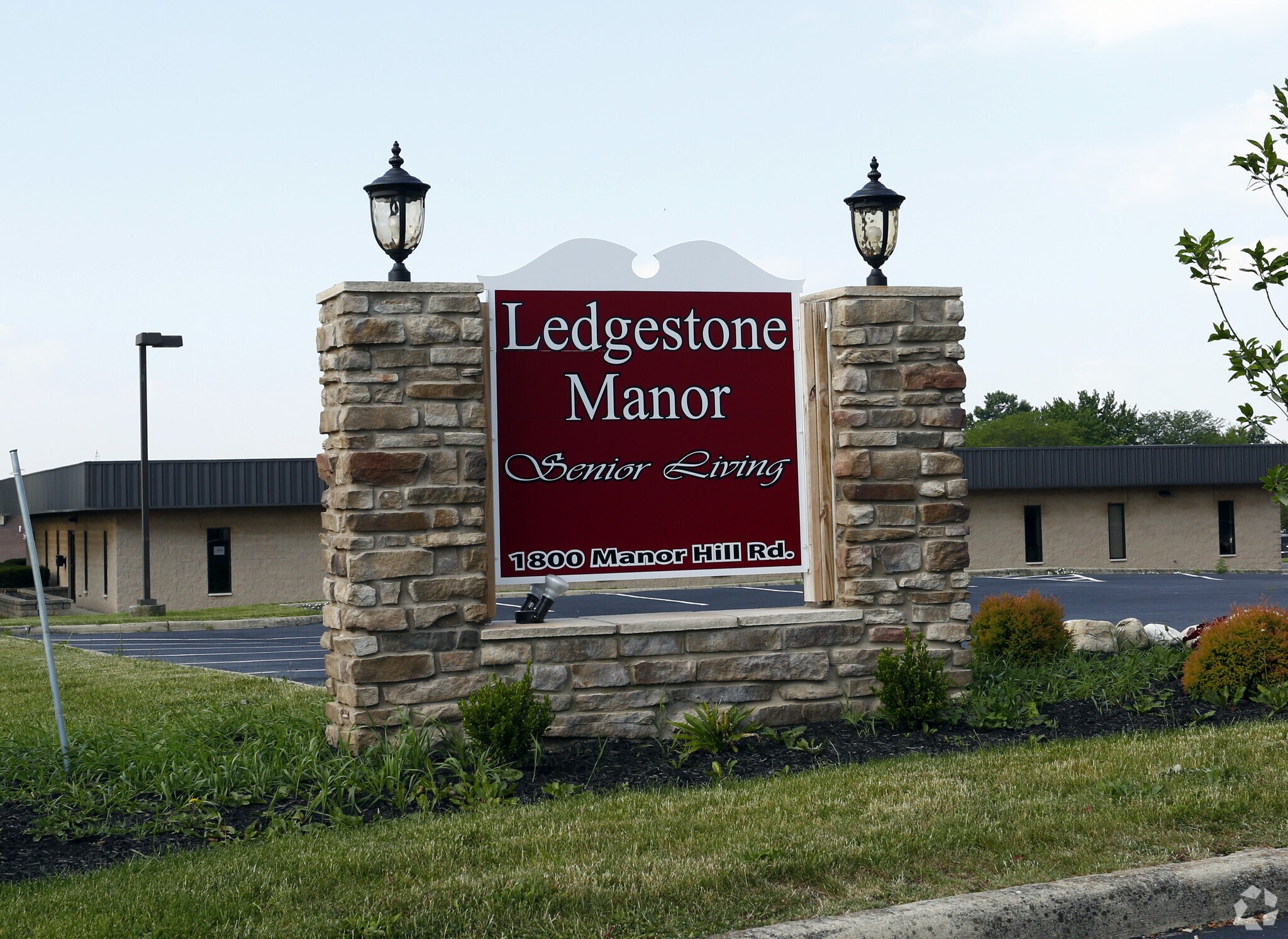 1800 Manor Hill Rd, Findlay, OH for sale Building Photo- Image 1 of 1