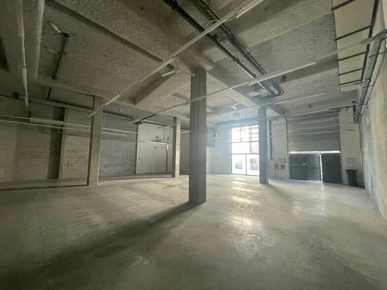 25 Rue Professeur Joseph Nicolas, Lyon for lease - Interior Photo - Image 3 of 5