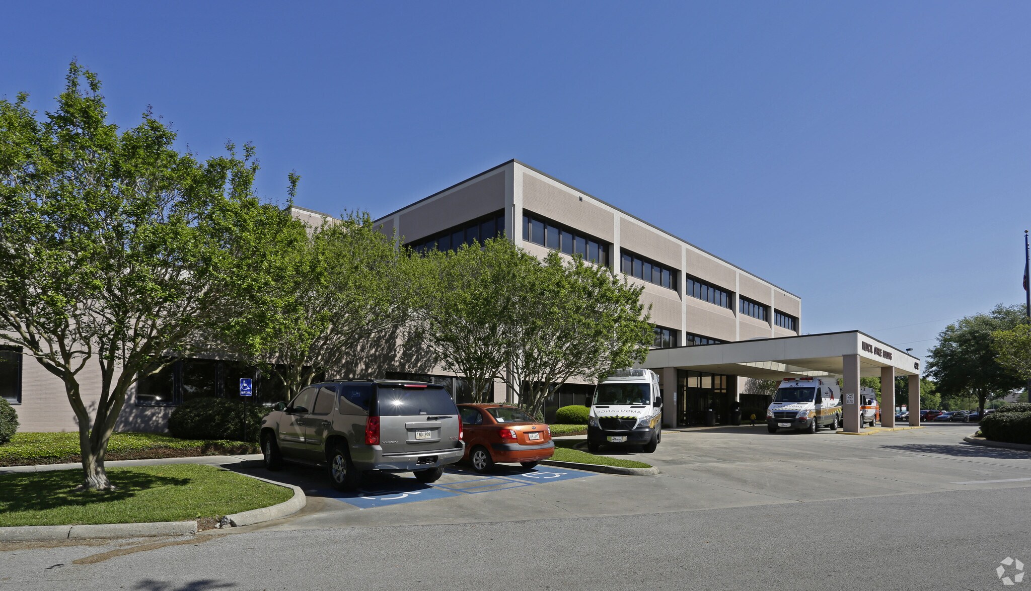 4212 W Congress St, Lafayette, LA for sale Primary Photo- Image 1 of 1