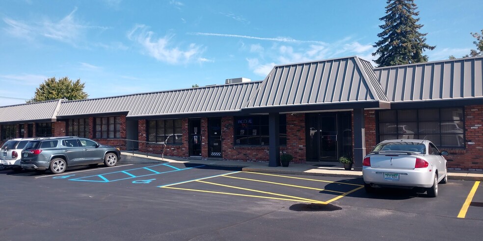 2685 Lapeer Rd, Auburn Hills, MI for lease - Building Photo - Image 2 of 4