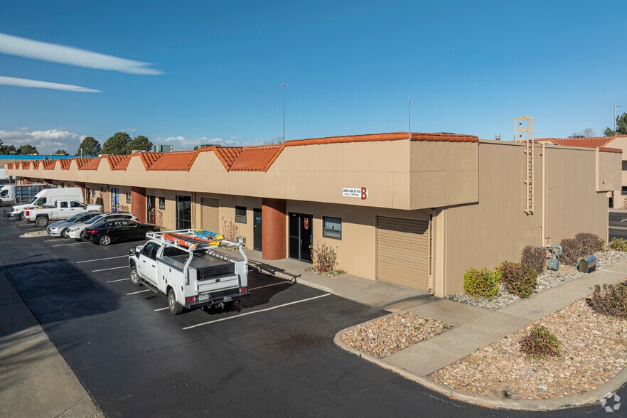 12445 E 39th Ave, Denver, CO for lease - Building Photo - Image 1 of 27