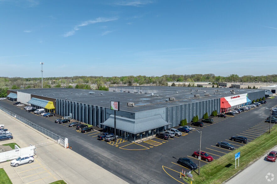 5057 Freeway Dr E, Columbus, OH for lease - Building Photo - Image 1 of 12