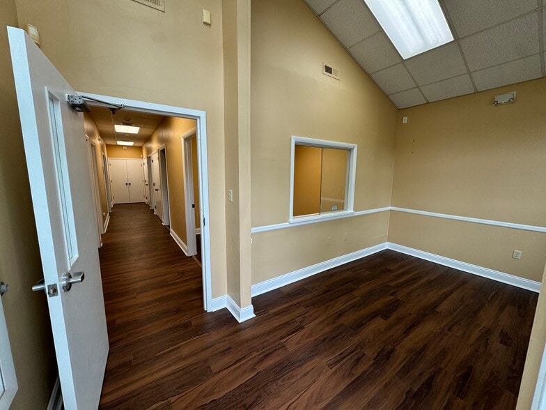 603A Omni Dr, Hillsborough, NJ for sale - Building Photo - Image 3 of 11