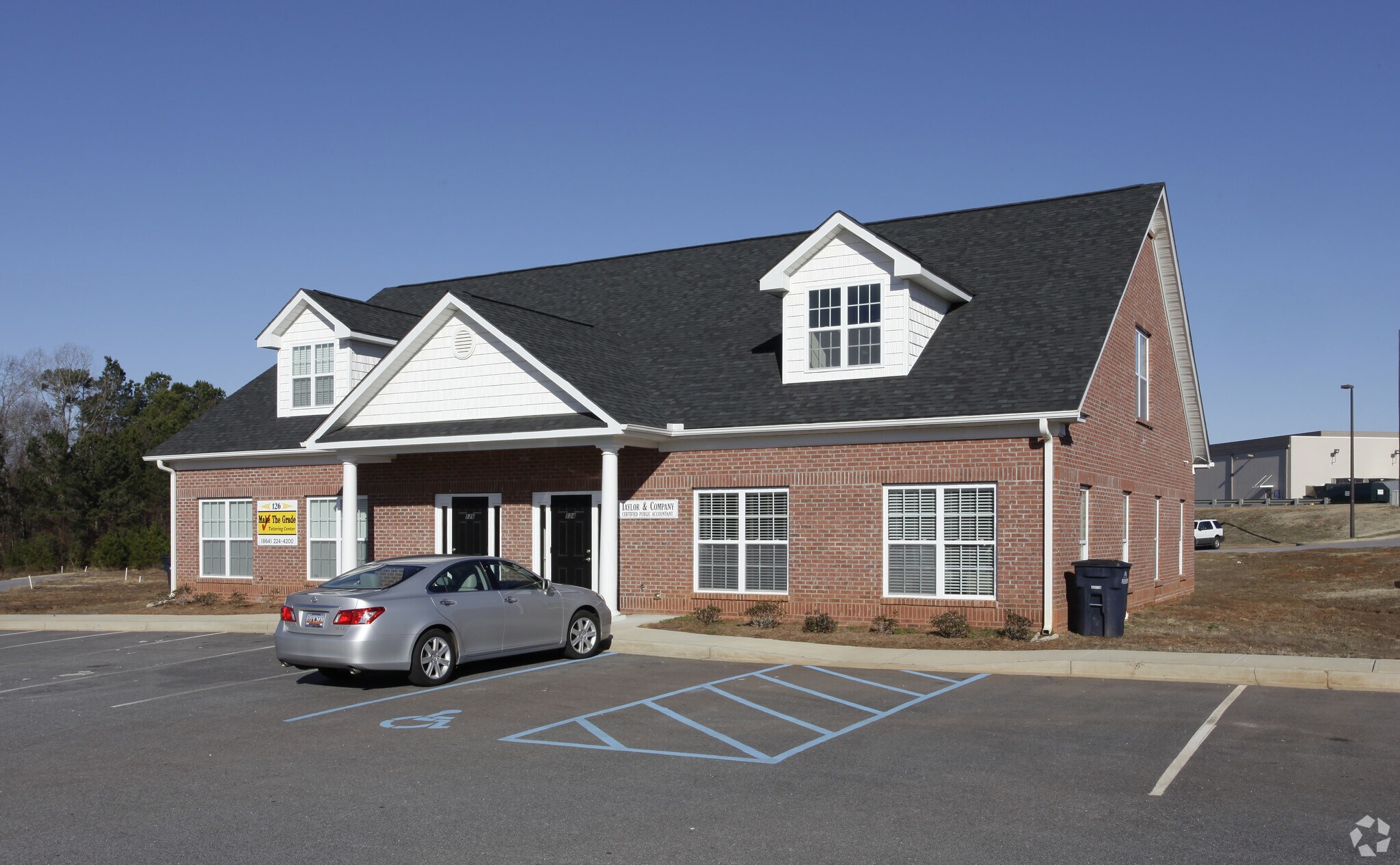 124-126 Broadbent Way, Anderson, SC for sale Primary Photo- Image 1 of 1