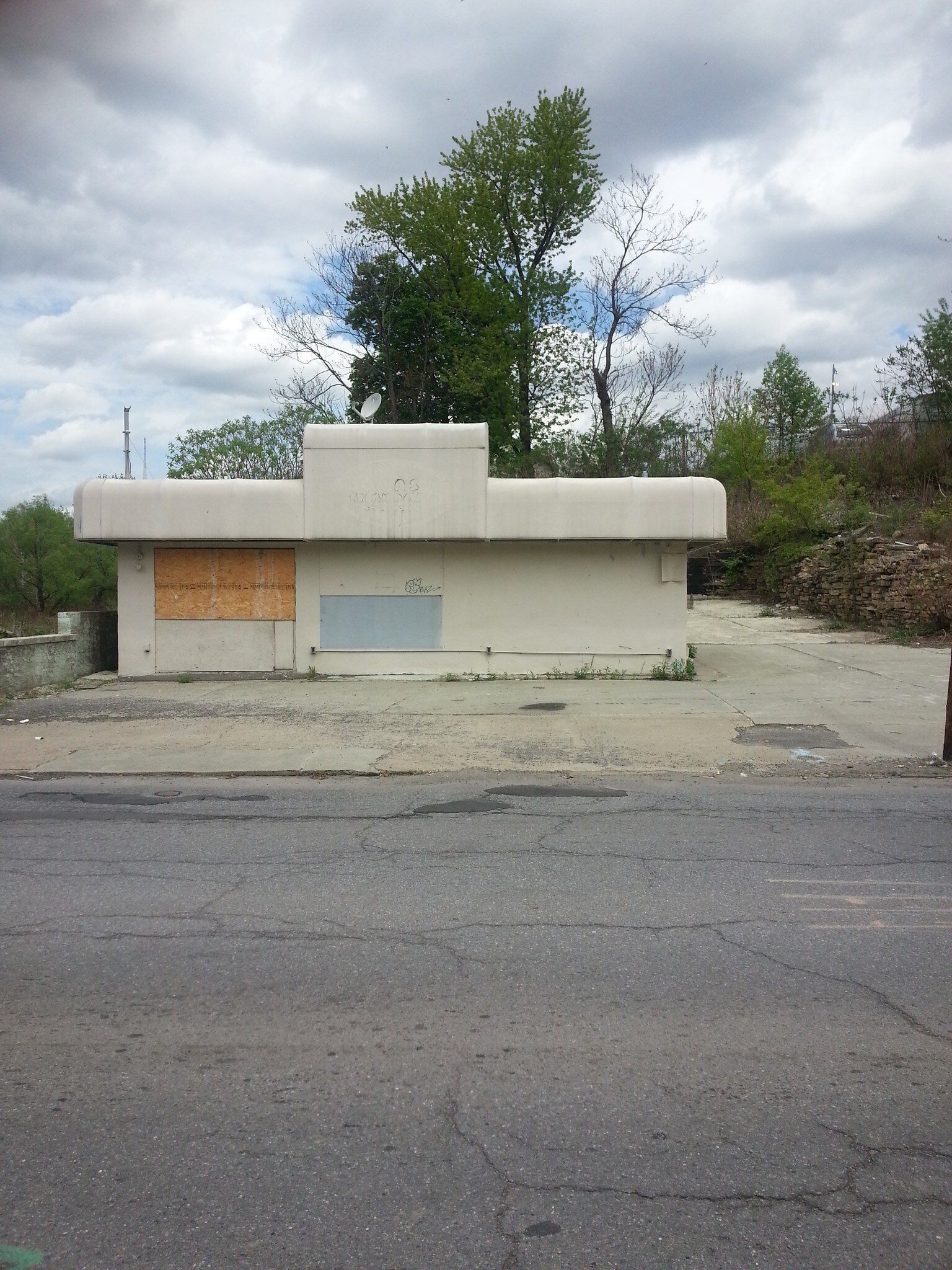 13 Olive St, Scranton, PA for sale Building Photo- Image 1 of 1