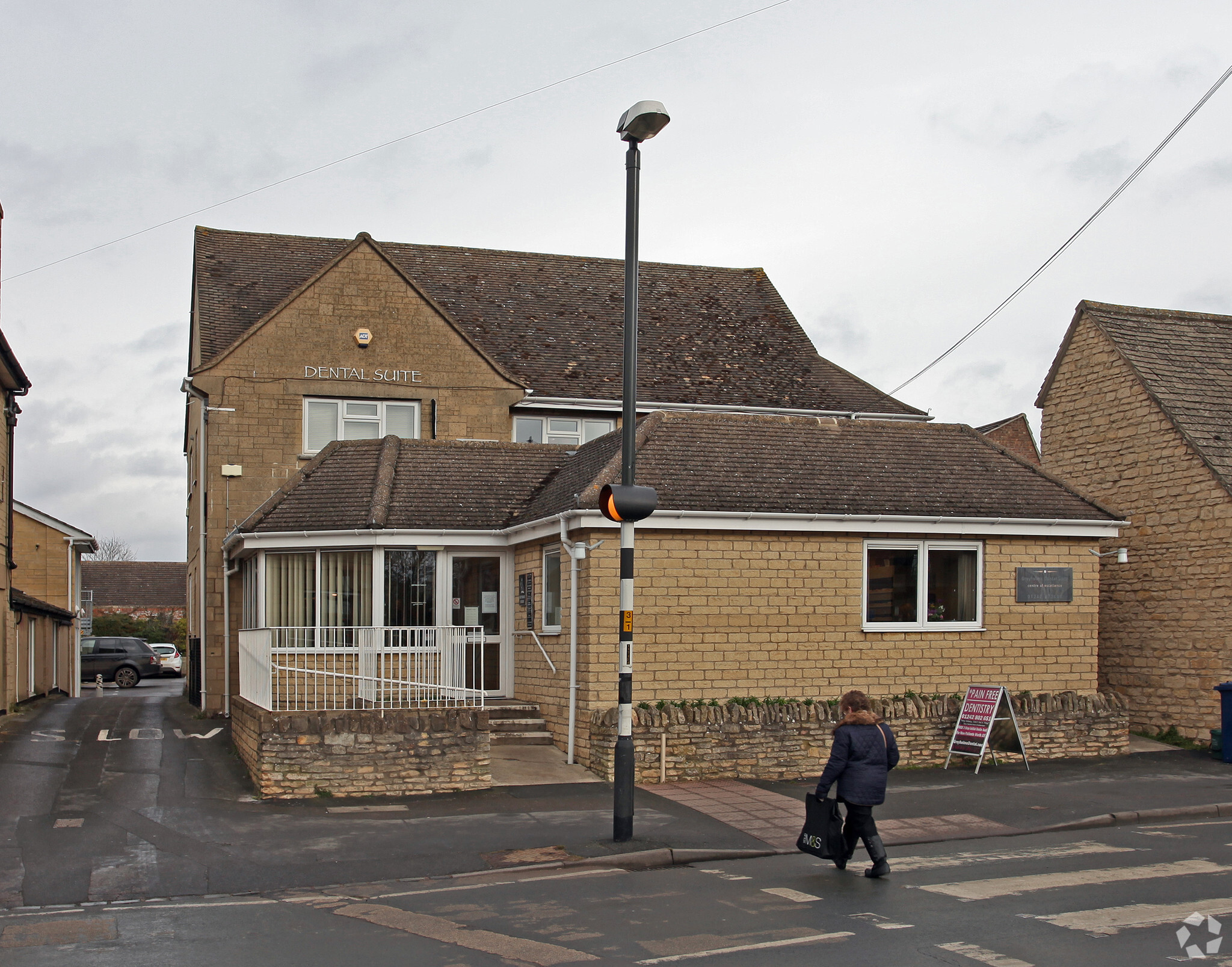 25 Church Rd, Bishops Cleeve for lease Primary Photo- Image 1 of 3