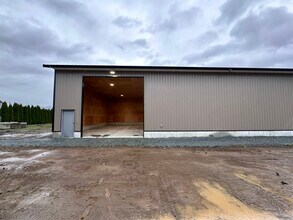 2002 Dixon Rd, Abbotsford, BC for lease Interior Photo- Image 2 of 6