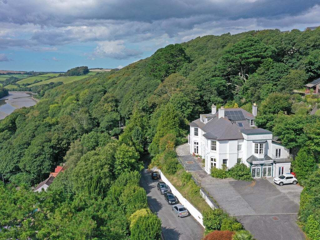 St Martins Rd, Looe for sale Building Photo- Image 1 of 1