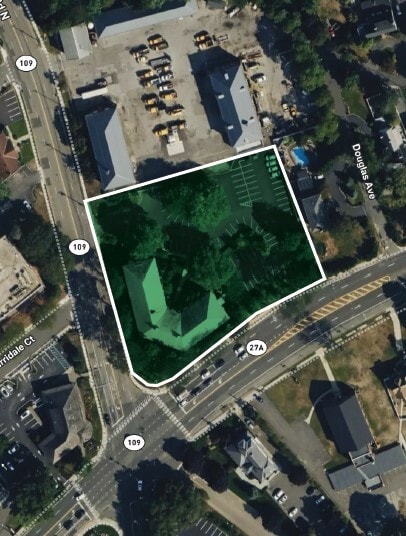 325 W Main St, Babylon, NY for sale - Building Photo - Image 3 of 10