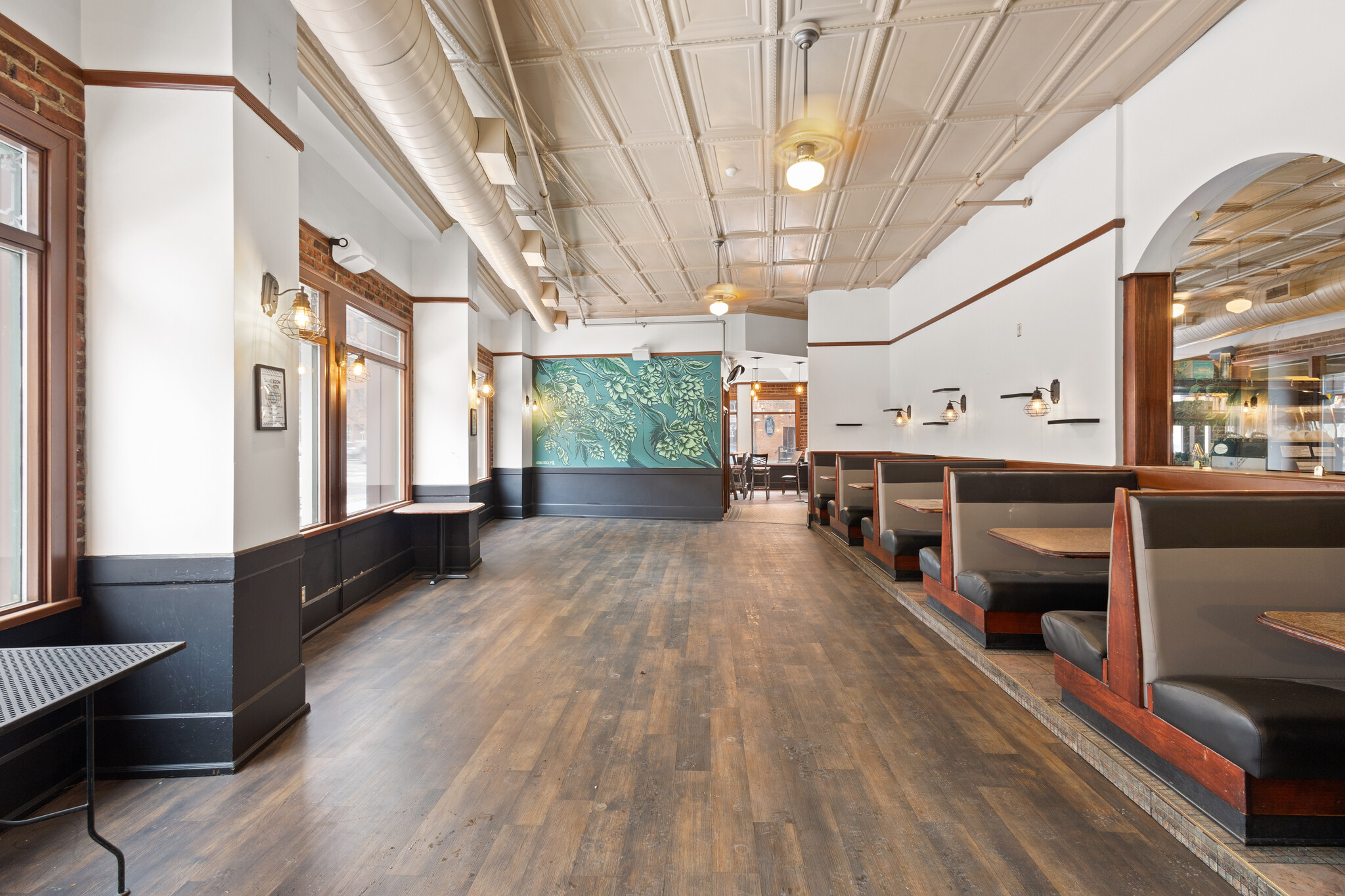 200 E Michigan Ave, Kalamazoo, MI for lease Interior Photo- Image 1 of 18