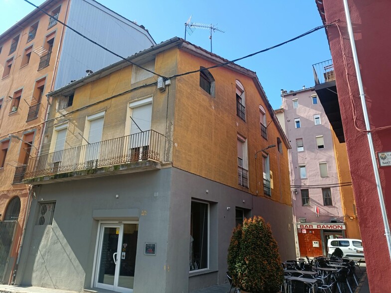 Multifamily in Ripoll, Gerona for sale - Primary Photo - Image 1 of 27