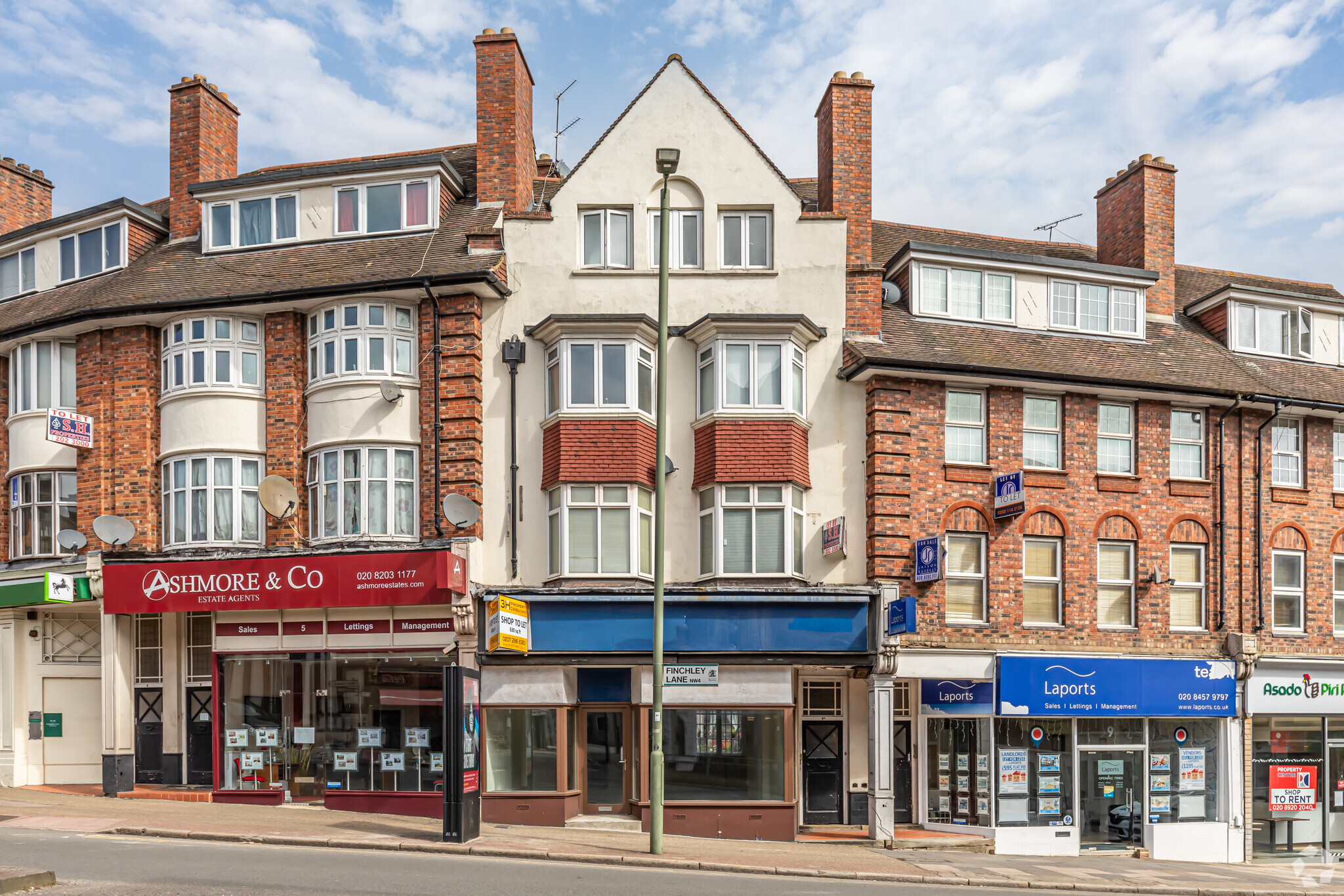 7 Finchley Ln, London for sale Primary Photo- Image 1 of 1