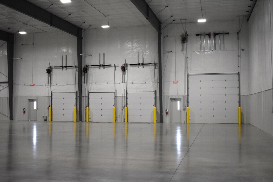 2125 W B R Townline Rd, Beloit, WI 53511 New Construction Single