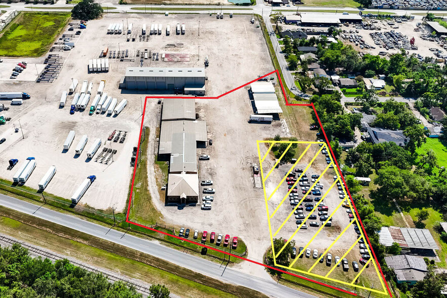 Land 1 - 11900 Hirsch Road, Houston, TX for lease - Primary Photo - Image 1 of 2