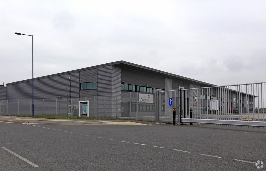 14 Easter Industrial Park, Rainham for sale - Building Photo - Image 1 of 6