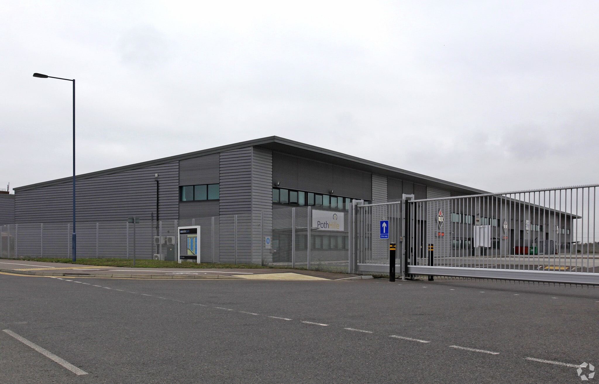 14 Easter Industrial Park, Rainham for sale Building Photo- Image 1 of 7
