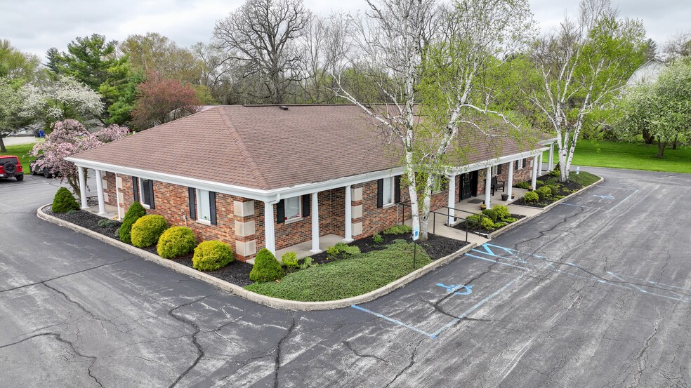 506 S Country Ln, Monticello, IN for sale - Primary Photo - Image 1 of 35