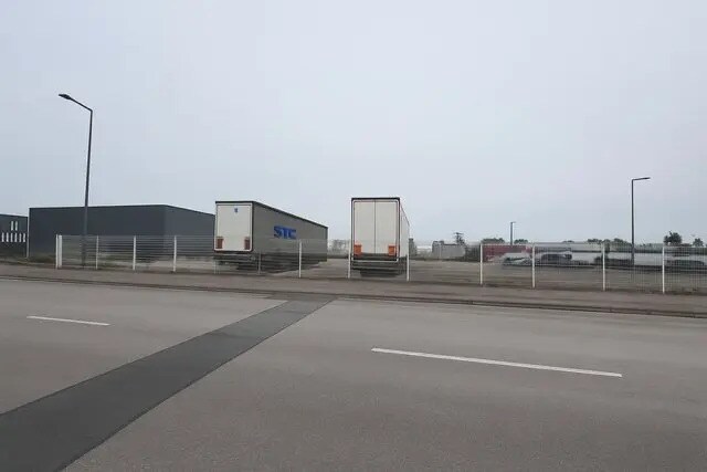 Flex in Chalon-sur-Saône for lease - Building Photo - Image 3 of 3