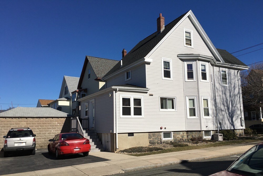 940 Broadway, Everett, MA 02149