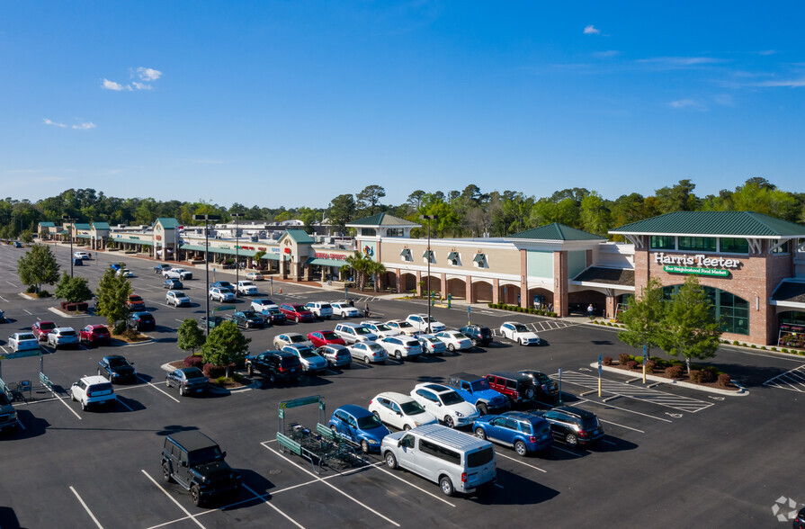 3501 Oleander Dr, Wilmington, NC for lease - Building Photo - Image 1 of 11