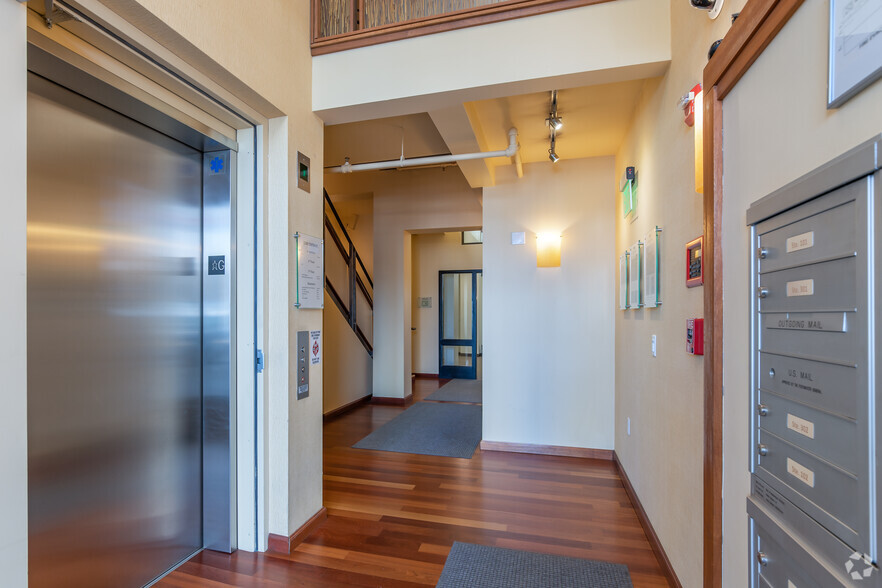 2130 Center St, Berkeley, CA for lease - Interior Photo - Image 3 of 8