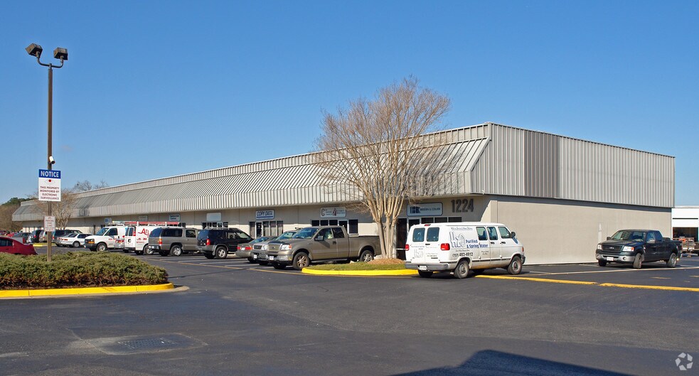 1224 Executive Blvd, Chesapeake, VA for lease - Building Photo - Image 1 of 1