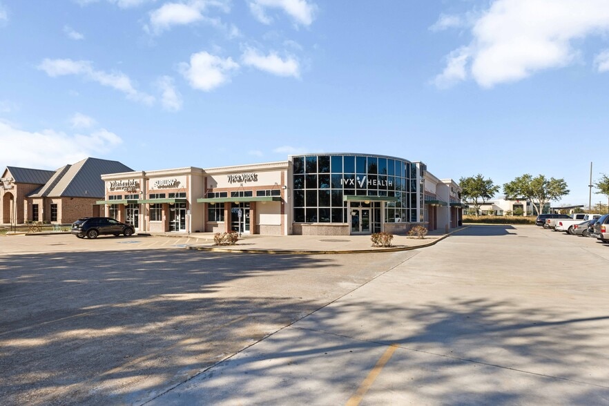 1235 Clear Lake City Blvd, Houston, TX for lease - Building Photo - Image 3 of 8