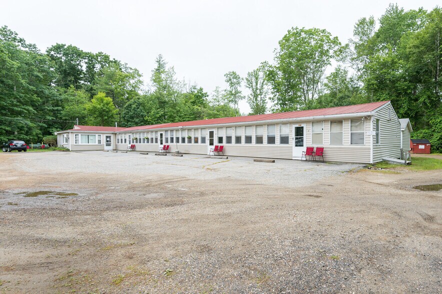 268 Calef Hwy, Epping, NH for sale - Primary Photo - Image 1 of 1