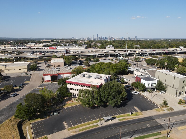 2222 Western Trails Blvd, Austin, TX for lease - Building Photo - Image 3 of 50