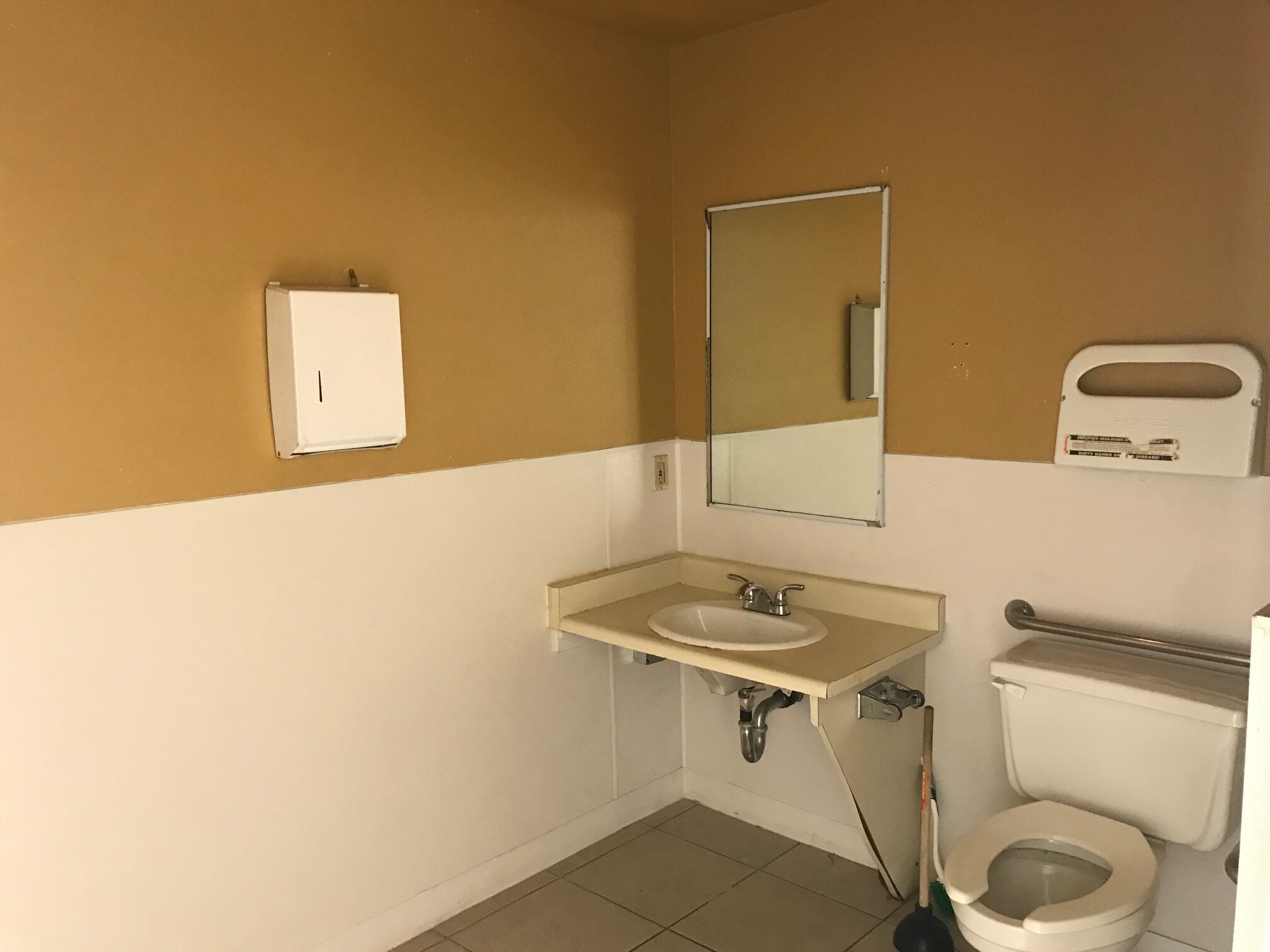 4850 W Flamingo Rd, Las Vegas, NV 89103 - Retail for Lease | LoopNet.com