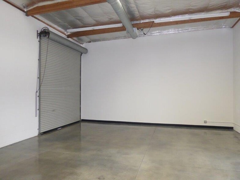 1415-1441 Gardena Ave, Glendale, CA for lease - Interior Photo - Image 2 of 48