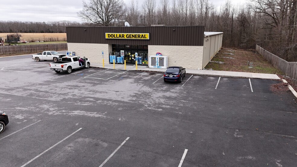 1346 Ardmore Hwy, Taft, TN 38488 Dollar General