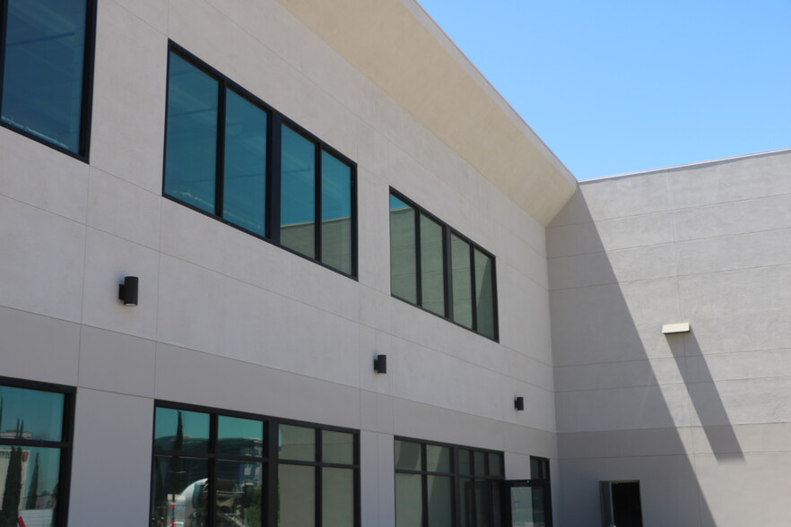 25258 Redlands Blvd, Loma Linda, CA for lease - Building Photo - Image 1 of 26