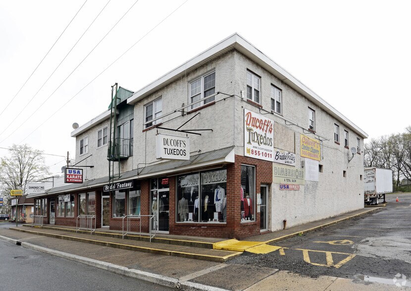 1260 St Georges Ave, Avenel, NJ for sale - Building Photo - Image 1 of 1
