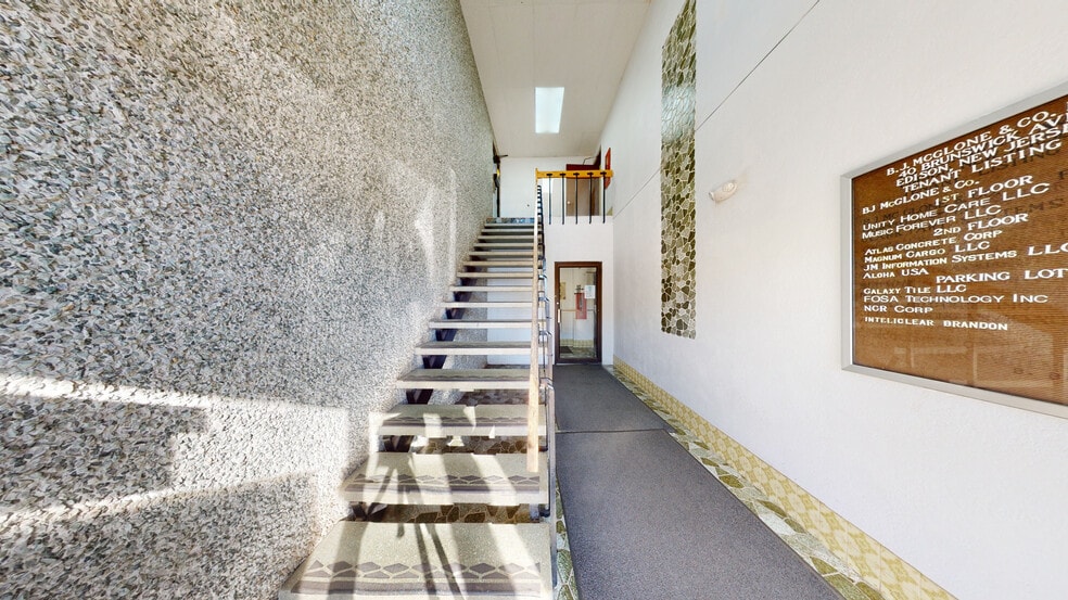 40 Brunswick Ave, Edison, NJ for lease - Matterport 3D Scan - Image 2 of 15