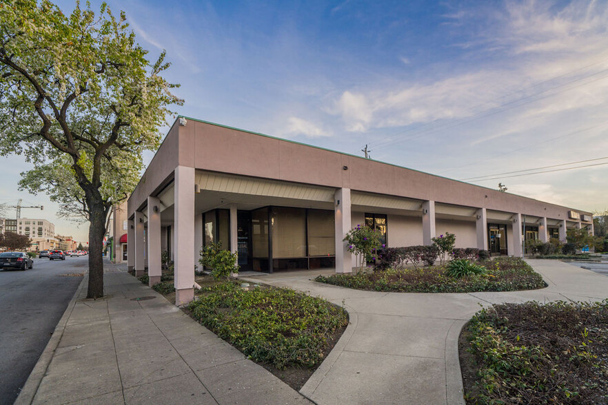 1048 El Camino Real, Redwood City, CA for lease - Building Photo - Image 2 of 3