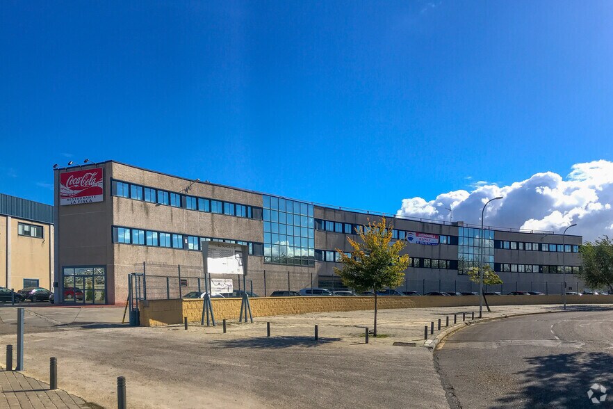 Industrial in Pinto, Madrid for sale - Primary Photo - Image 1 of 1