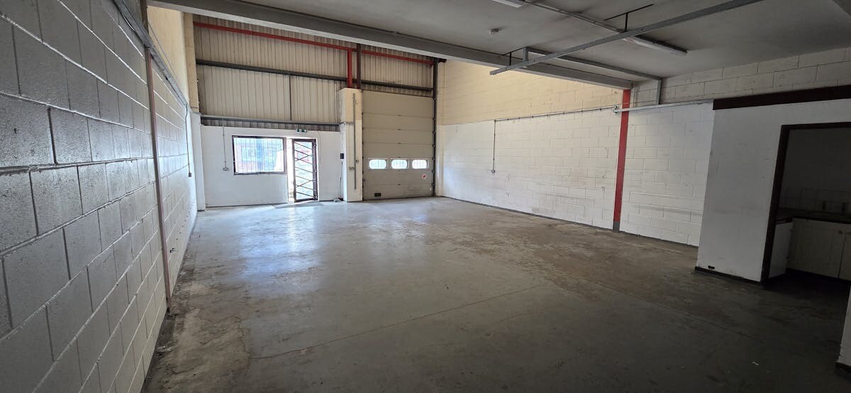 33 Eastbourne Rd, Westham for lease Interior Photo- Image 1 of 2