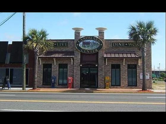 217 Miracle Strip Pky SE, Fort Walton Beach, FL for lease Building Photo- Image 1 of 2